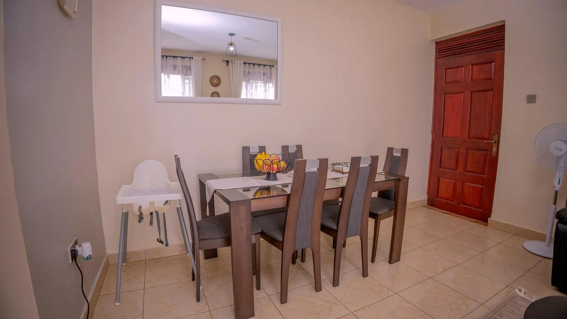 Apartment Tranquil - 2 Bedroom Spacious Condo With Wifi, 20 Mins From Kampala Center Uganda